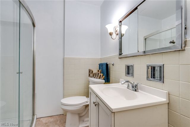 1440 Treasch Drive, Cuyahoga Falls, OH 44221