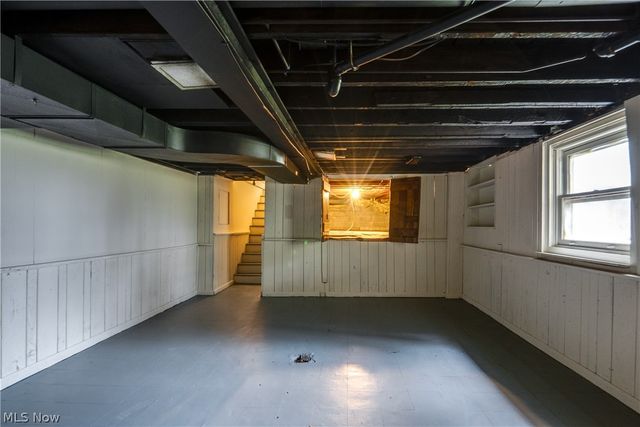 1440 Treasch Drive, Cuyahoga Falls, OH 44221