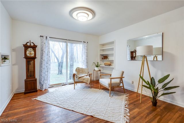 1440 Treasch Drive, Cuyahoga Falls, OH 44221