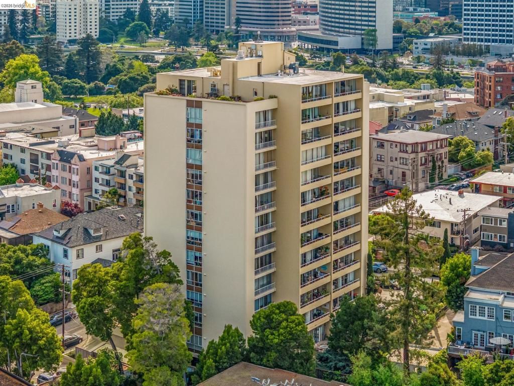 Image 42 of property listing at 320 Lee St 603, Oakland, CA 94610