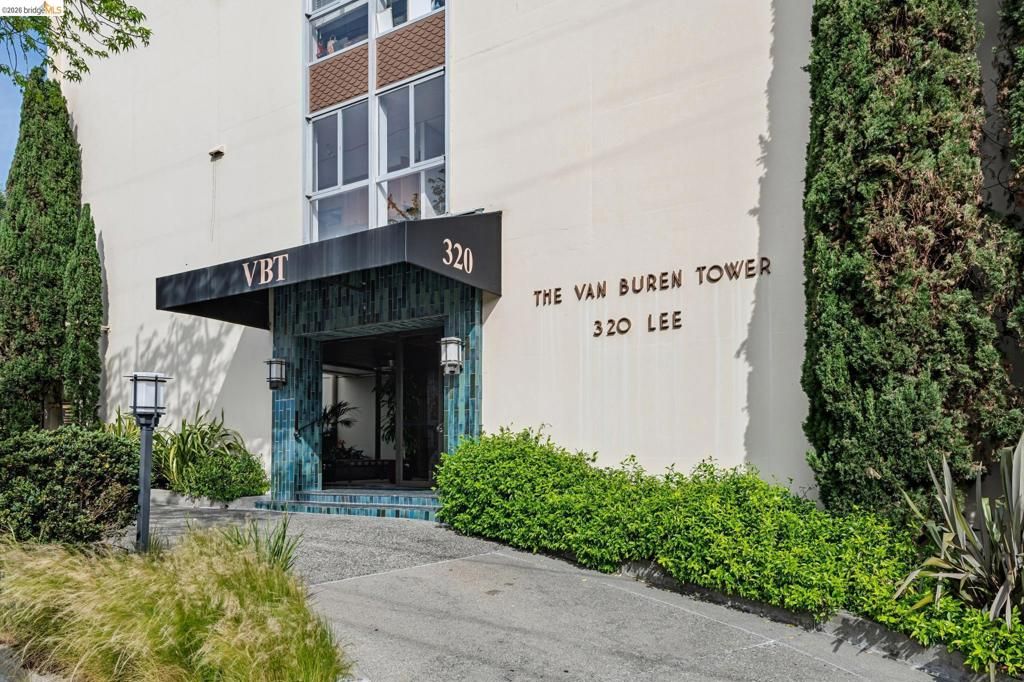 Image 46 of property listing at 320 Lee St 603, Oakland, CA 94610