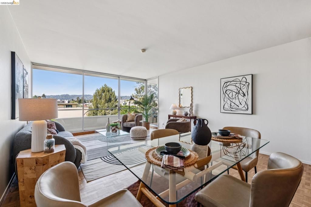 Image 5 of property listing at 320 Lee St 603, Oakland, CA 94610