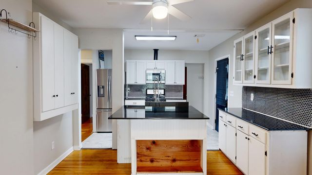 1101 Pine Drive NW, Aiken, SC 29801