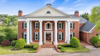 1075 Carnoustie Lane, Alpharetta, GA 30005