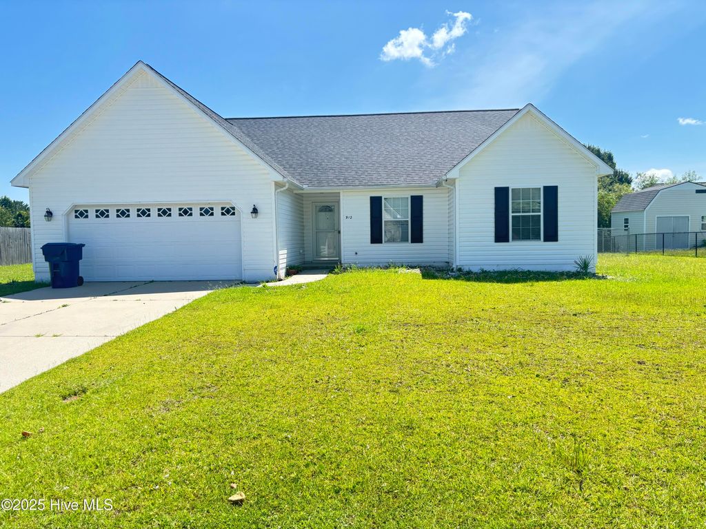912 Gum Branch Court, Havelock, NC 28532