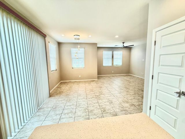 14220 W Buckskin Trail, Surprise, AZ 85387