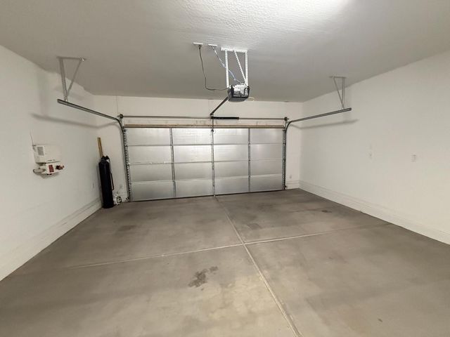 14220 W Buckskin Trail, Surprise, AZ 85387