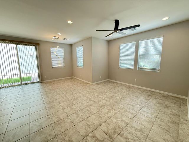 14220 W Buckskin Trail, Surprise, AZ 85387