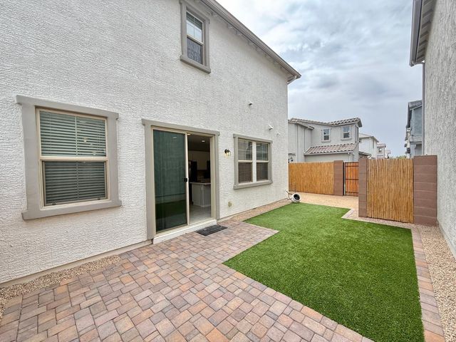 14220 W Buckskin Trail, Surprise, AZ 85387