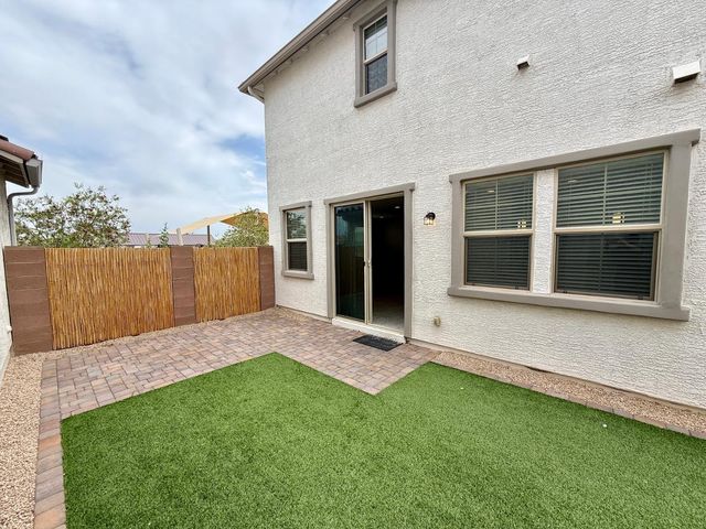 14220 W Buckskin Trail, Surprise, AZ 85387