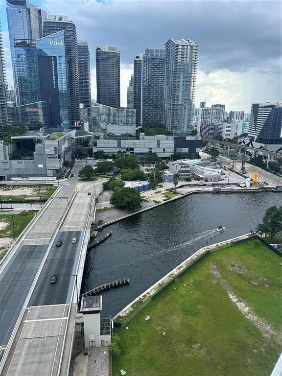 350 S Miami Ave 2302, Miami, FL 33130