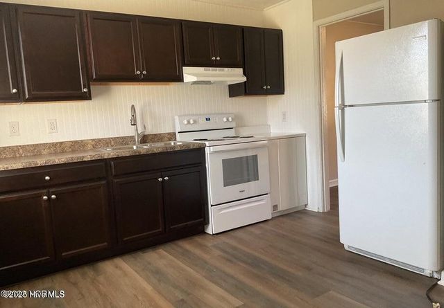 1018 Davis Street, Jacksonville, NC 28540