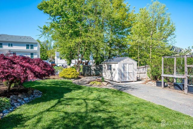 47 Orchard Avenue, Metuchen, NJ 08840