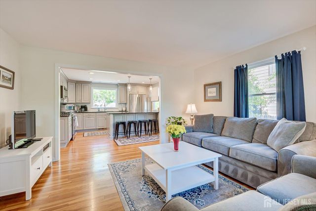 47 Orchard Avenue, Metuchen, NJ 08840