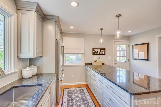47 Orchard Avenue, Metuchen, NJ 08840