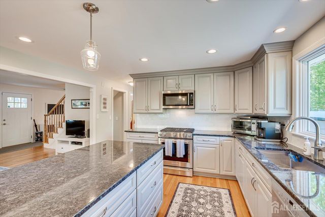 47 Orchard Avenue, Metuchen, NJ 08840