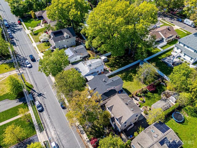 47 Orchard Avenue, Metuchen, NJ 08840