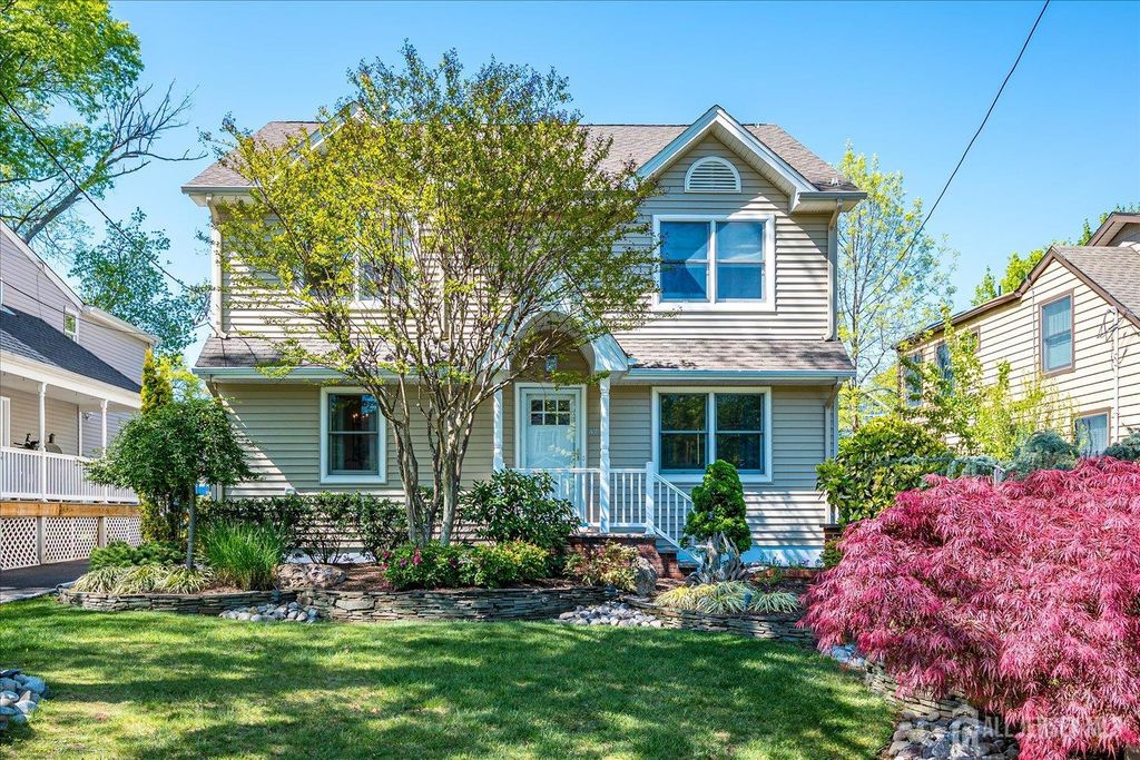 47 Orchard Avenue, Metuchen, NJ 08840