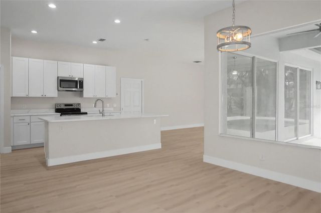 2906 SUTTON OAKS COURT, Plant City, FL 33566