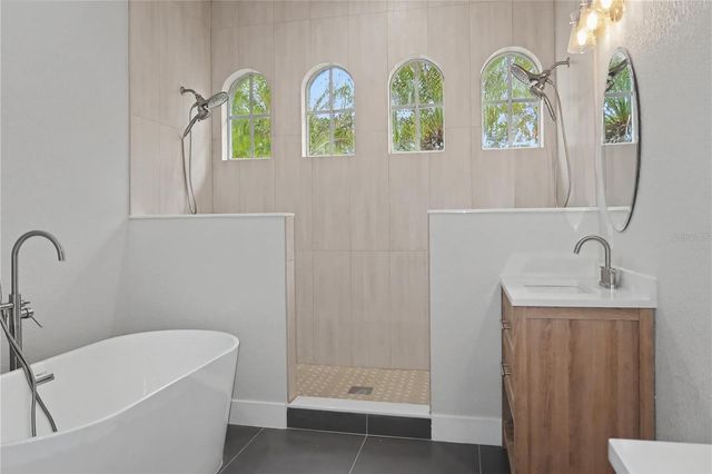 2906 SUTTON OAKS COURT, Plant City, FL 33566