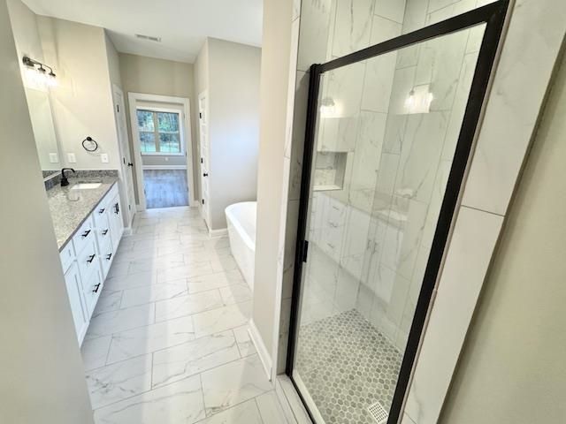 575 ROSALIE WOODS DR, Cordova, TN 38018