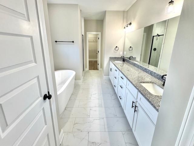 575 ROSALIE WOODS DR, Cordova, TN 38018