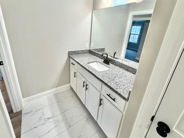 575 ROSALIE WOODS DR, Cordova, TN 38018