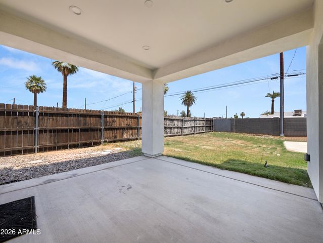 2345 N 28th Place, Phoenix, AZ 85008
