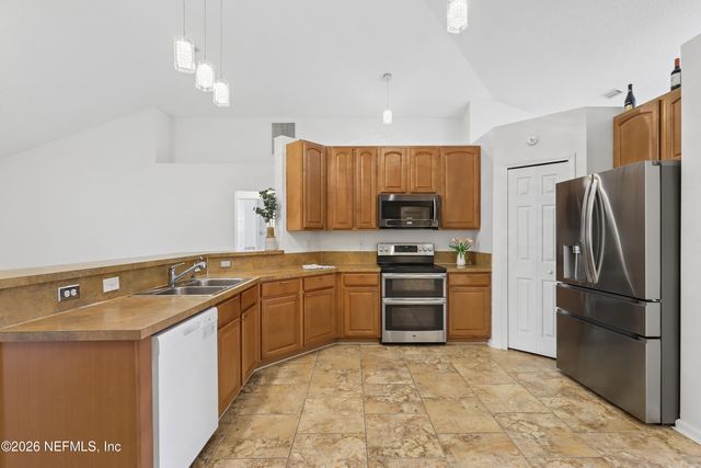 12564 KERNAN FOREST Boulevard, Jacksonville, FL 32225