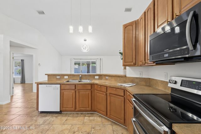 12564 KERNAN FOREST Boulevard, Jacksonville, FL 32225