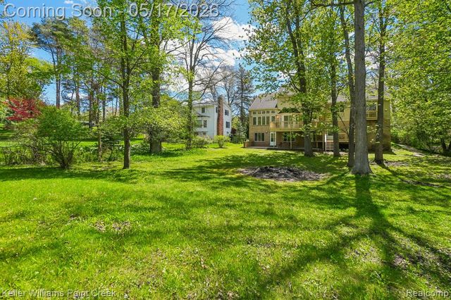 1358 Potomac Drive, Rochester Hills, MI 48306