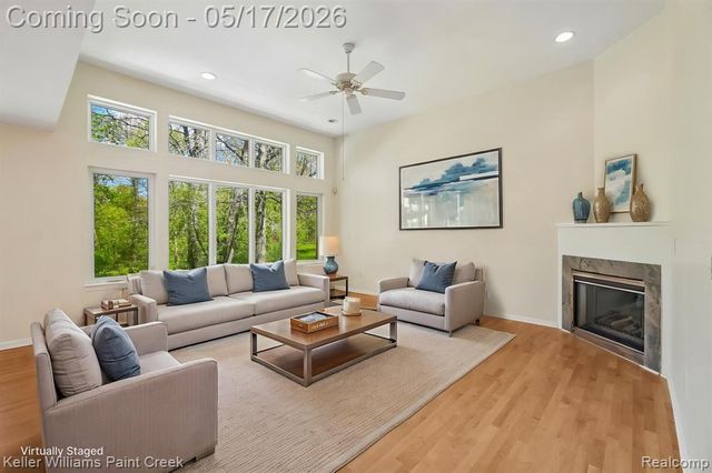 1358 Potomac Drive, Rochester Hills, MI 48306
