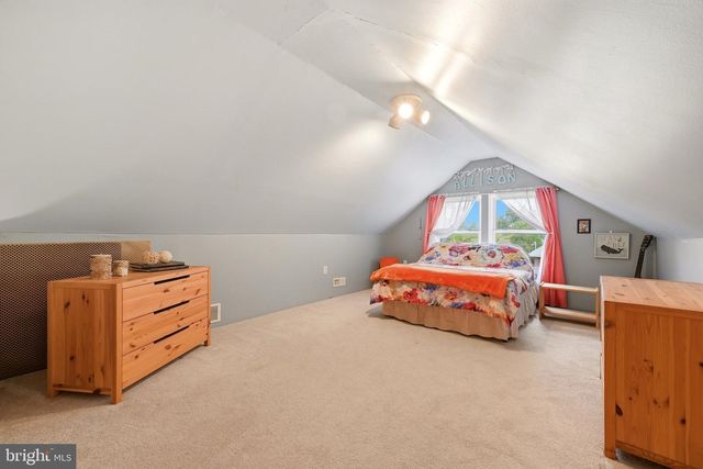 24 N DAVIS AVE, Audubon, NJ 08106