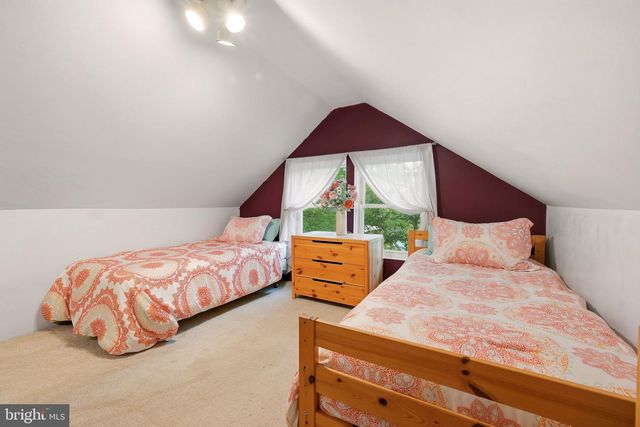 24 N DAVIS AVE, Audubon, NJ 08106