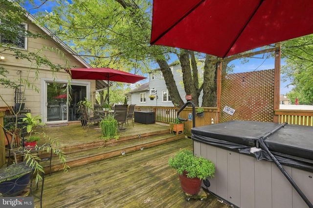 24 N DAVIS AVE, Audubon, NJ 08106