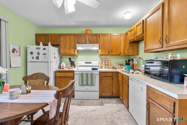 181 Hicks Street 2D, Meriden, CT 06450