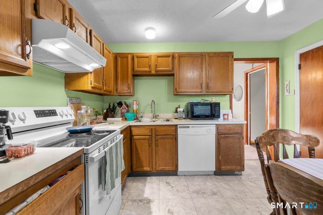 181 Hicks Street 2D, Meriden, CT 06450