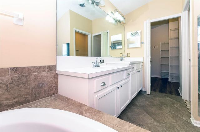 10605 KIDBROOKE COURT, Tampa, FL 33626