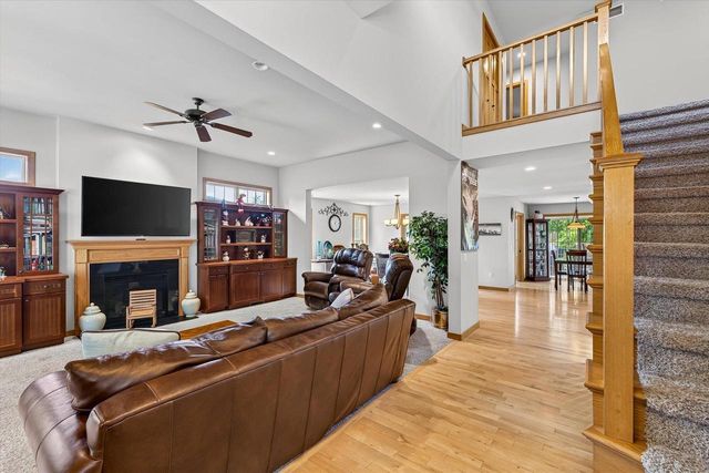 1714 Sawtooth Lane, Madison, WI 53719