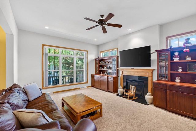 1714 Sawtooth Lane, Madison, WI 53719