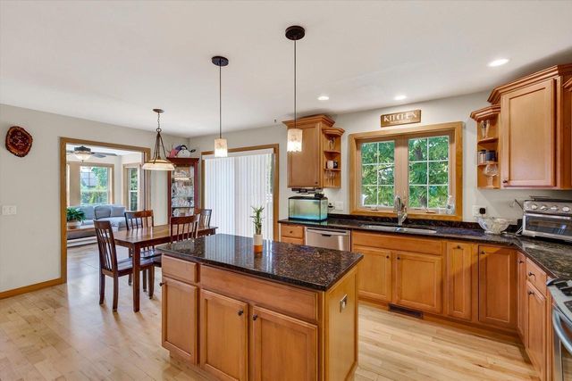 1714 Sawtooth Lane, Madison, WI 53719