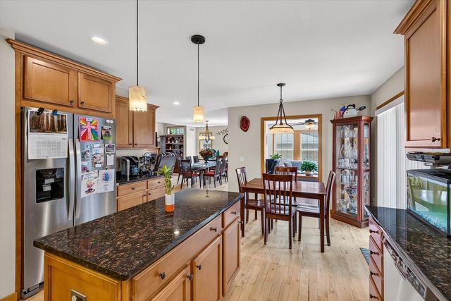 1714 Sawtooth Lane, Madison, WI 53719