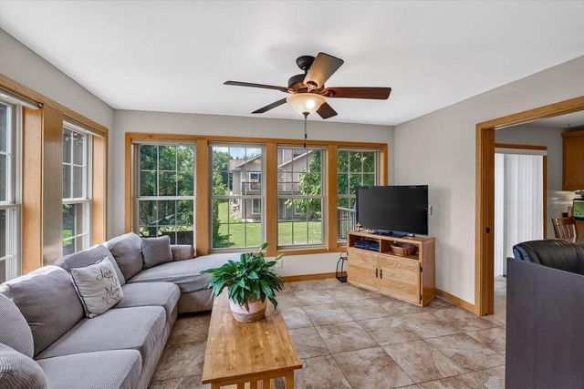 1714 Sawtooth Lane, Madison, WI 53719