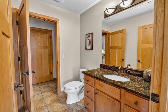 1714 Sawtooth Lane, Madison, WI 53719