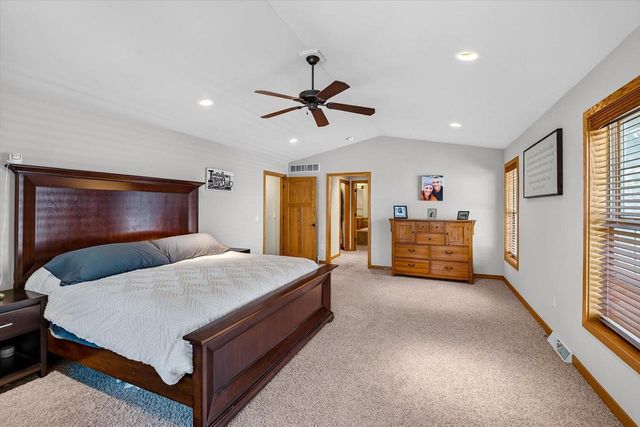 1714 Sawtooth Lane, Madison, WI 53719