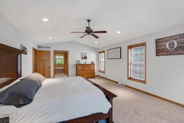 1714 Sawtooth Lane, Madison, WI 53719