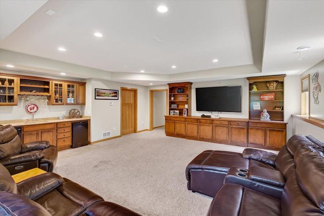 1714 Sawtooth Lane, Madison, WI 53719
