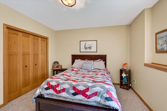 1714 Sawtooth Lane, Madison, WI 53719