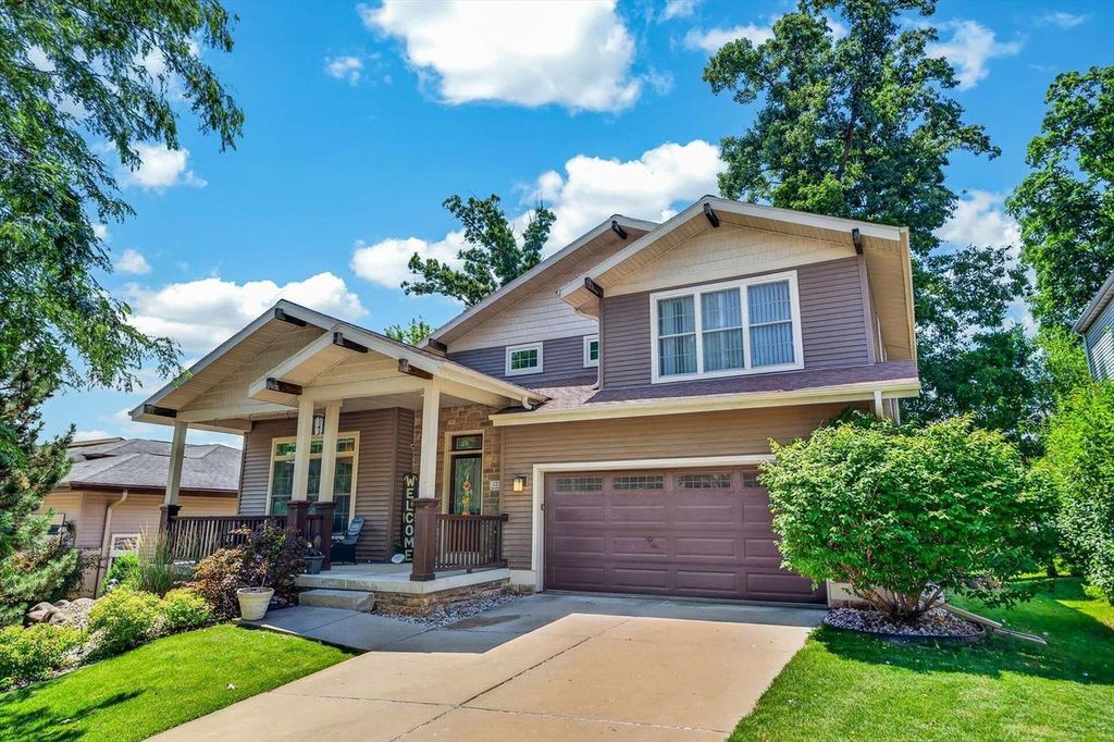 1714 Sawtooth Lane, Madison, WI 53719