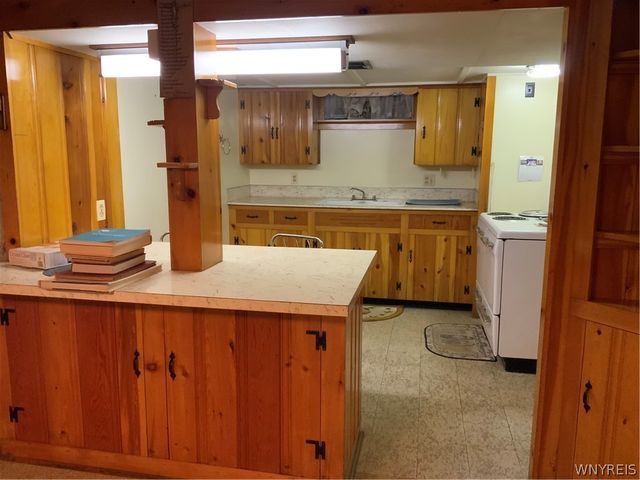 4959 Sunset Drive, Lockport Town, NY 14094